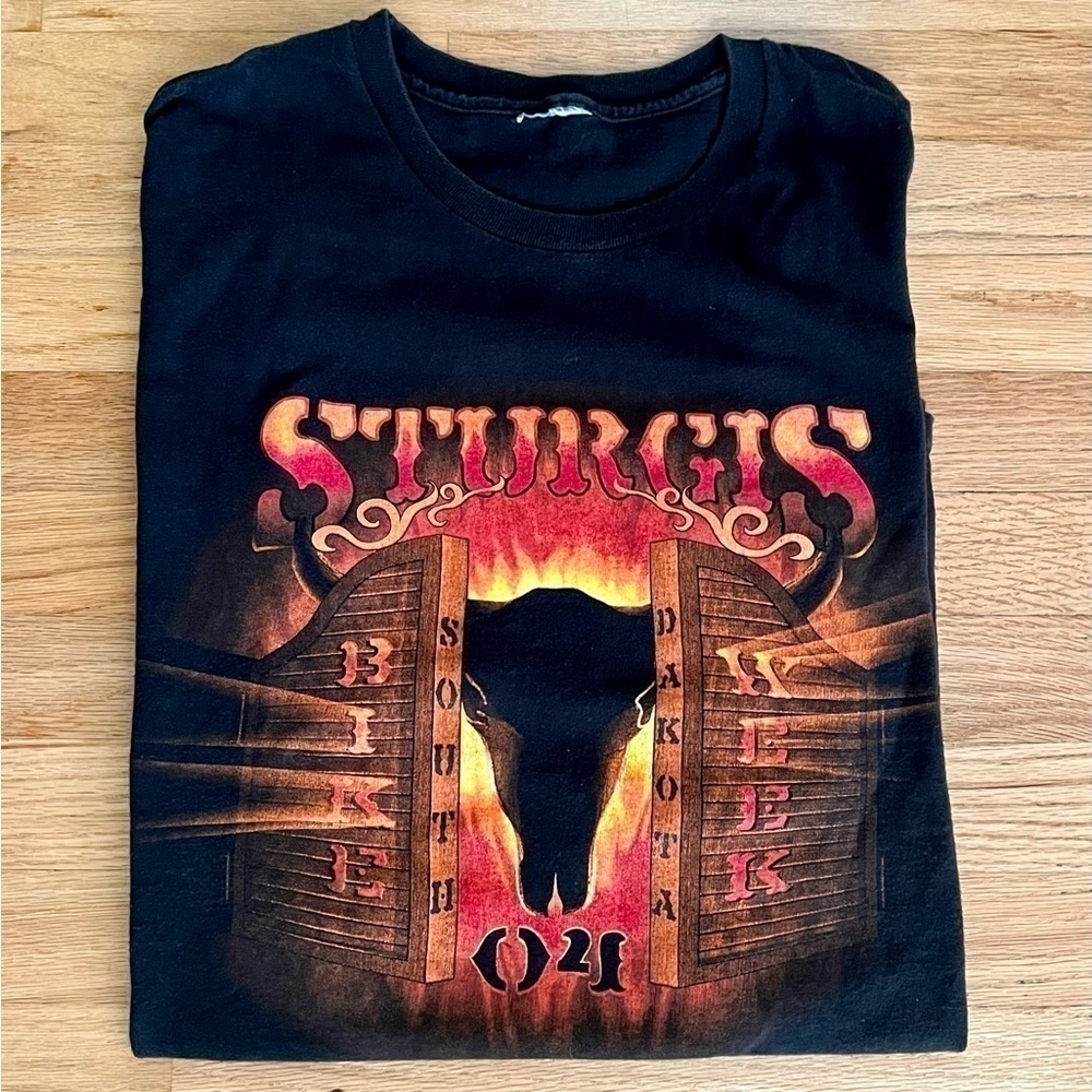 Vintage Sturgis South Dakota 2004 Bike Week T-Shirt